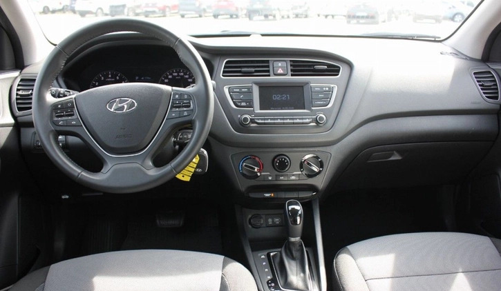Hyundai i20 cena 44900 przebieg: 18100, rok produkcji 2019 z Gniezno małe 191